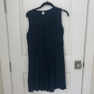 Old navy black dress sz med